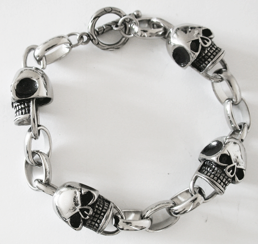 Dödskalle armband i stål.