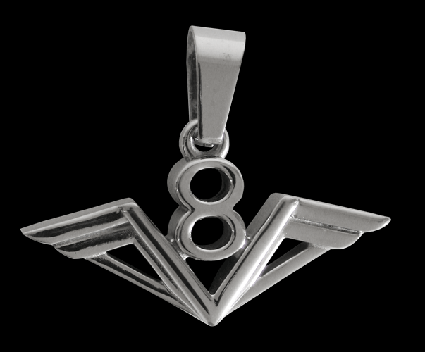 V8 i Stål. 12 gr.