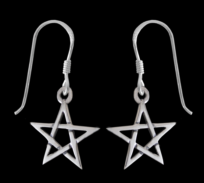 Små söta Pentagramörhängen i Äkta silver.