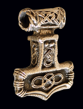 Bronshammare. Torshammare halsband.