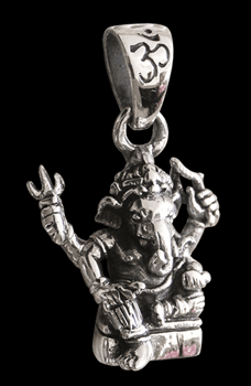 Ganesh hänge med Ohm i Äkta silver.