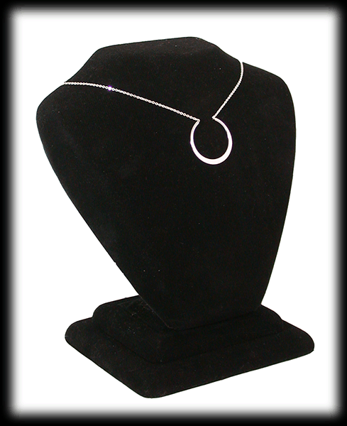 Silver halsband för henne. - 2