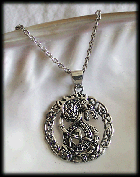 4.8 gr. Fenrir / Fenris ulven hänge i Äkta silver. - 3