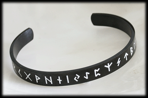 Runor Futharken armband i svart rostfritt stål. - 4