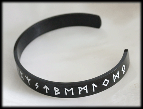 Runor Futharken armband i svart rostfritt stål. - 5