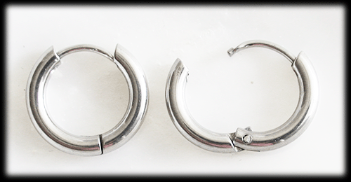 2.5 x 10 mm.  Öronringar i rostfritt stål. - 3