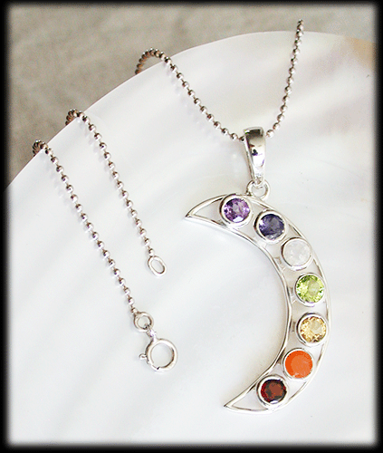 Måne halsband med chakra stenar. - 3