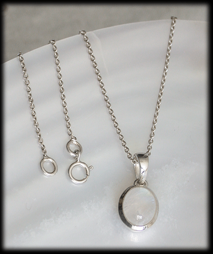 12 mm. Månstenshänge i Äkta silver. - 3