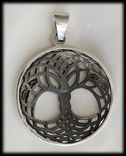 29 mm. Yggdrasil - livets träd hänge i Äkta silver. - 2