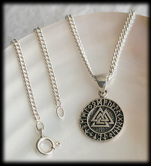 Liten valknut i Äkta silver - Odens knut. - 2