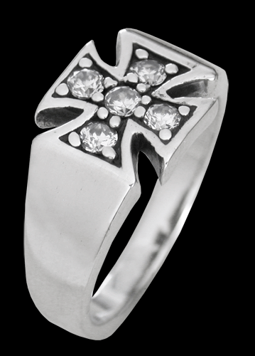 Snygg Malteserkors ring i Äkta silver.