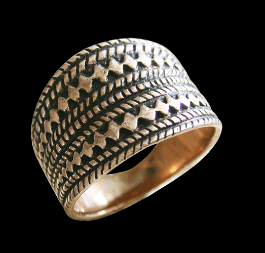 Rone ringen i Brons.