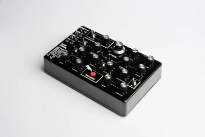 Body Synths Metal Fetishist