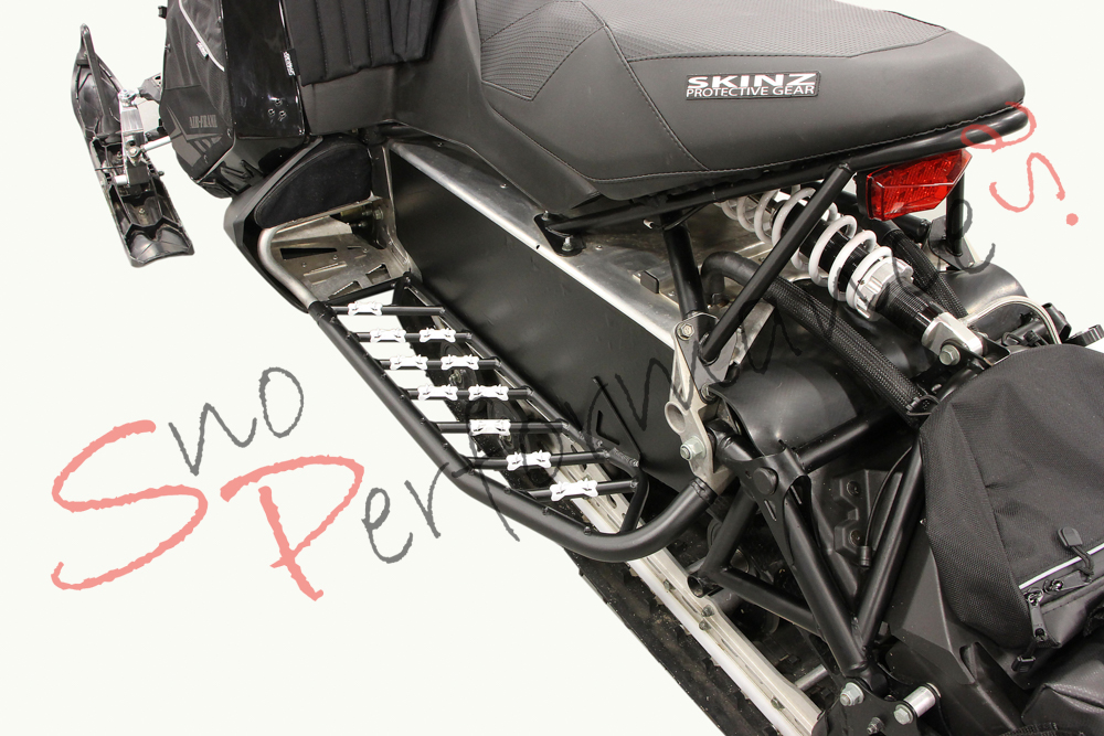 Skinz Airframe Fotsteg Polaris Rush Switchback/Pro R 136", Svart