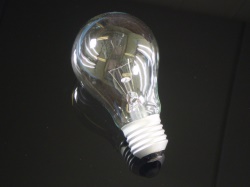 NORMAL   60W KLAR     E27 240V