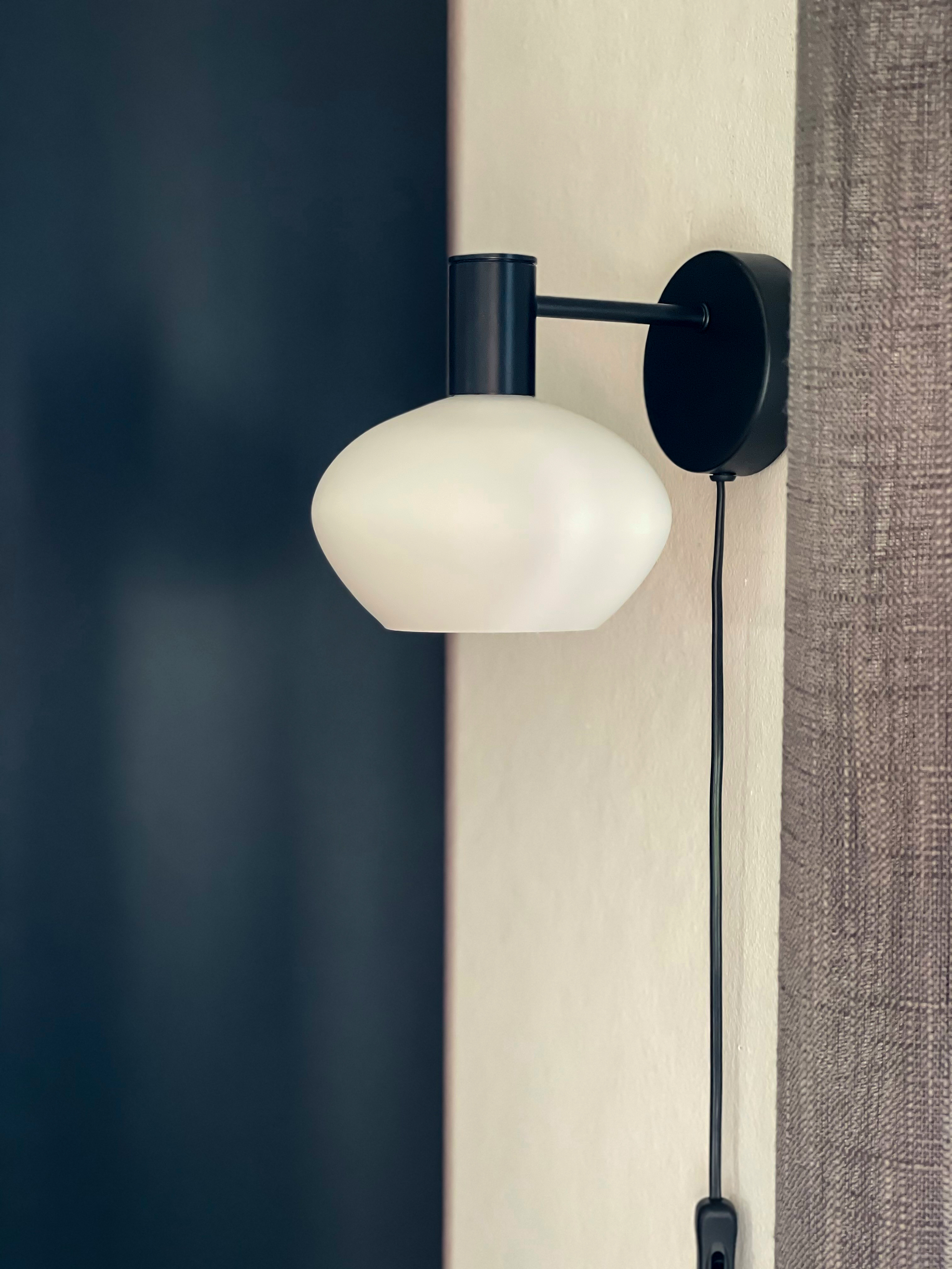 BELL vägglampa, svart/vit - Aneta Lighting - 2