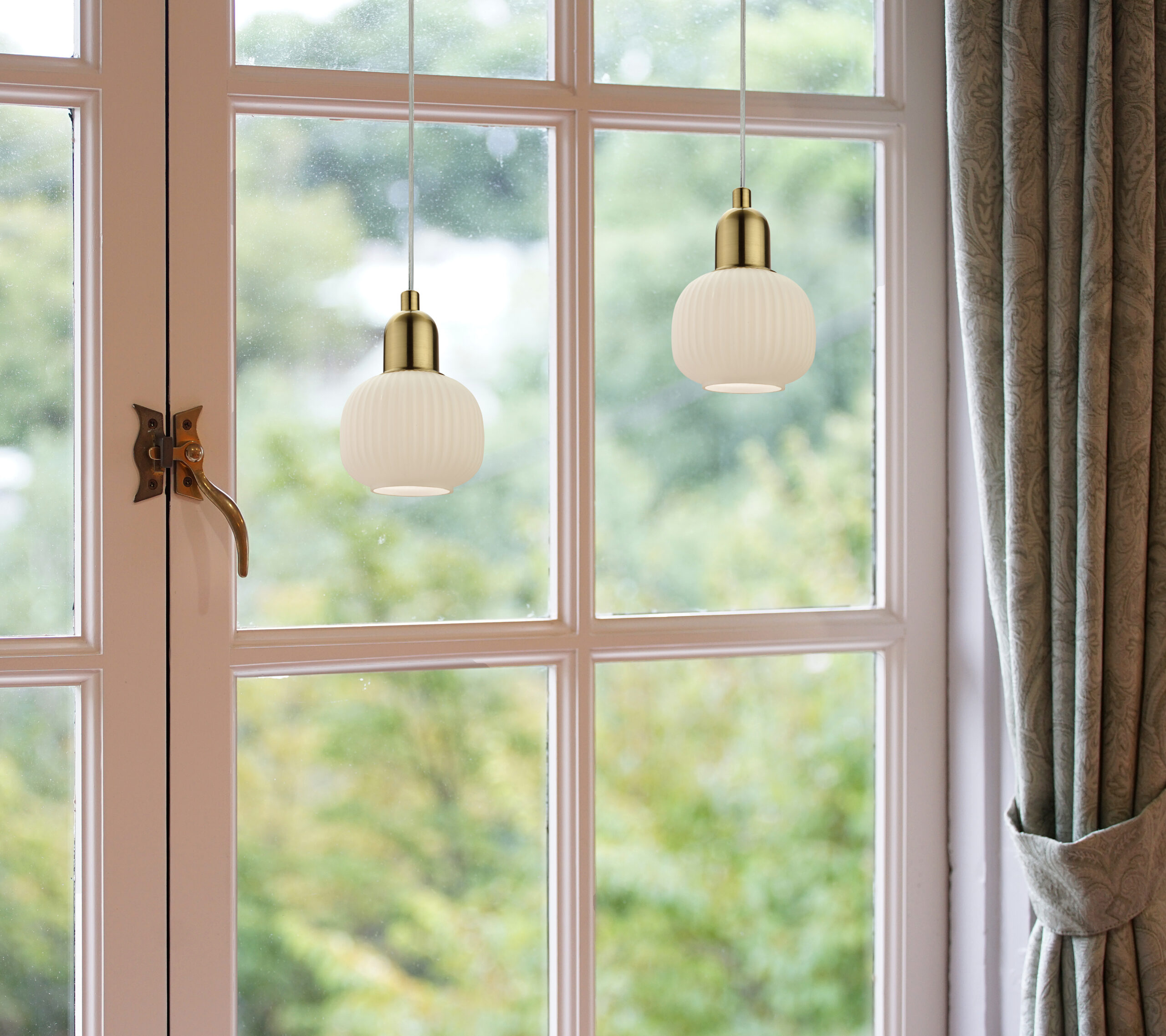 ELIN fönsterlampa, matt mässing/vit - Aneta Lighting - 3