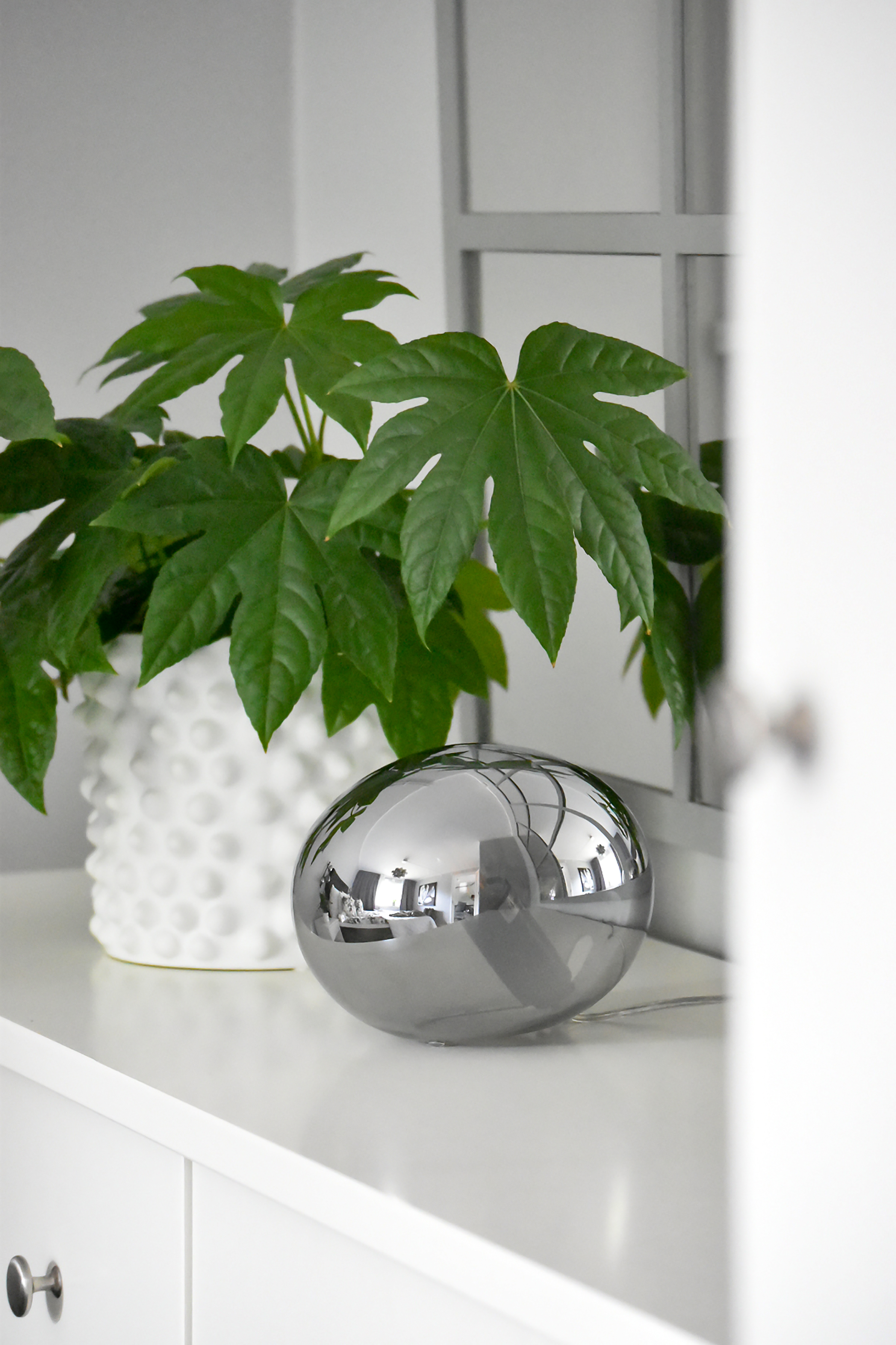 GLOBUS bordlampa 18cm, rök - Aneta Lighting - 2