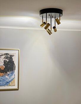 GUSTO takspot, svart/mässing - Aneta Lighting