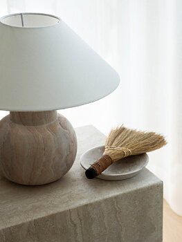 Pella table Sandstone - Watt & Veke