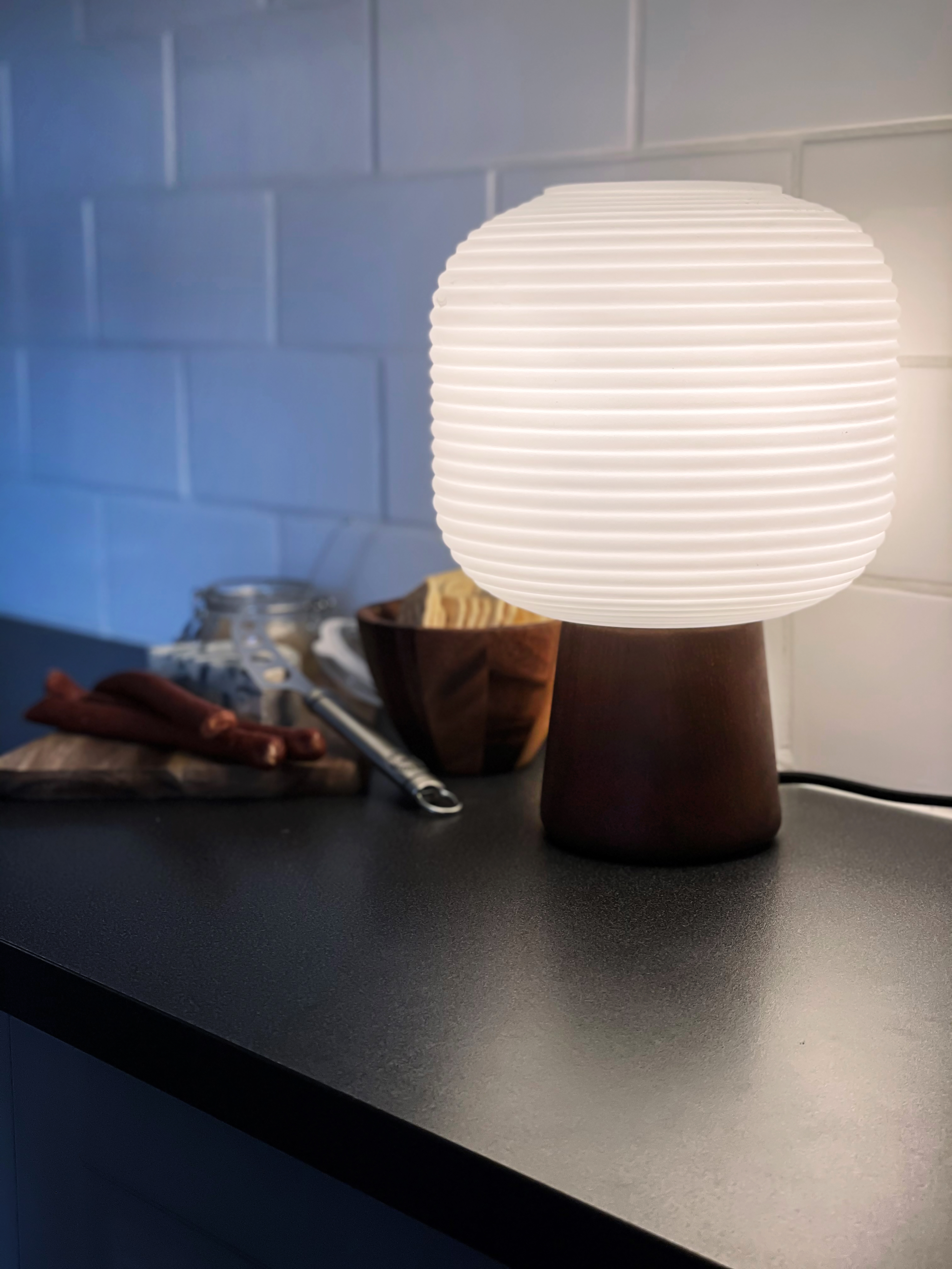 AURA bordlampa, bruntbets/vit - Aneta Lighting - 3
