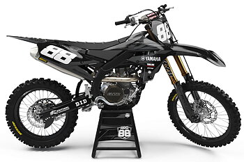 Yamaha Gray on Black