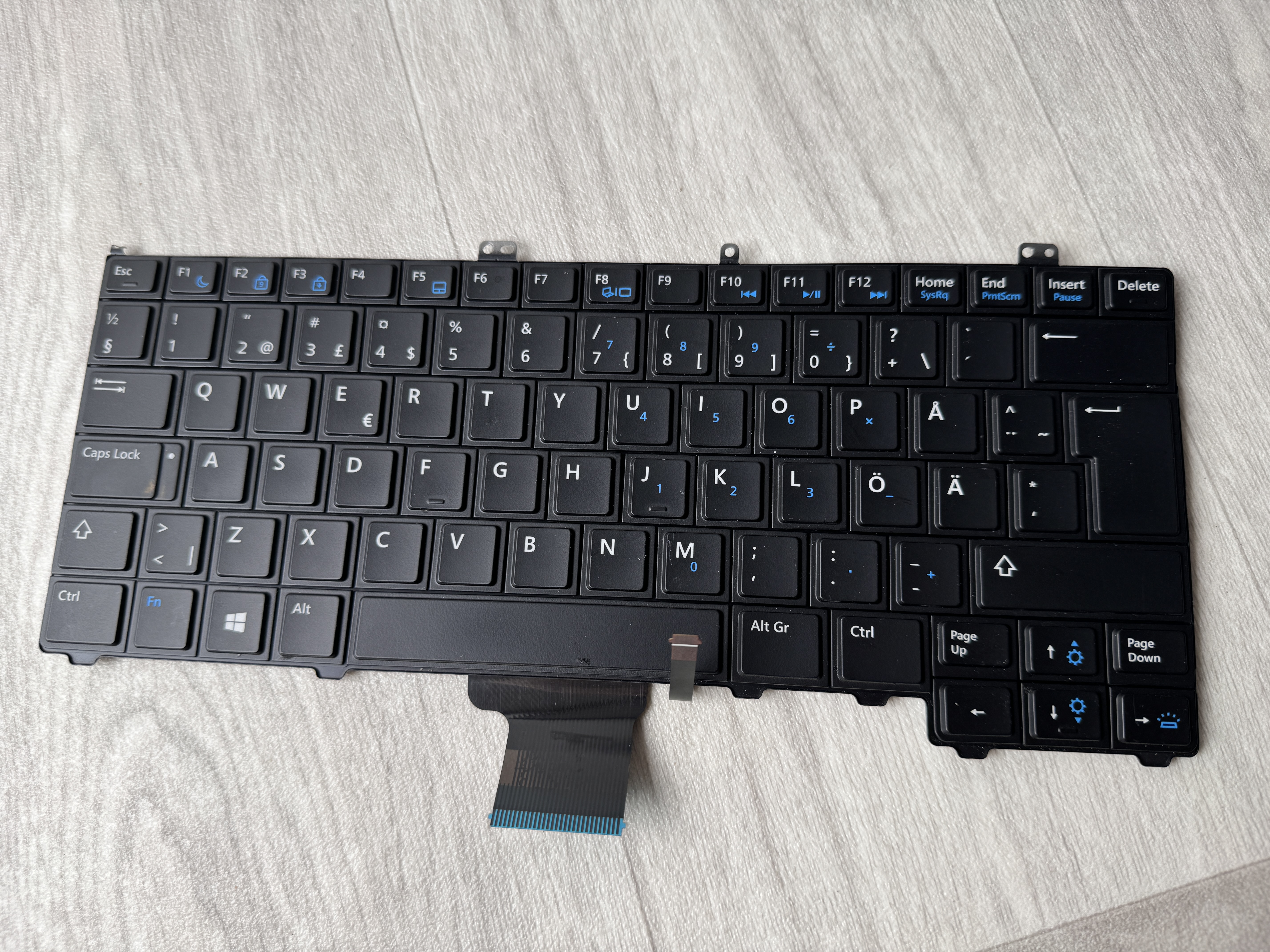 Dell Latitude 12 12-7000 E7440 E7240 Tangentbord / Keyboard 0081NR