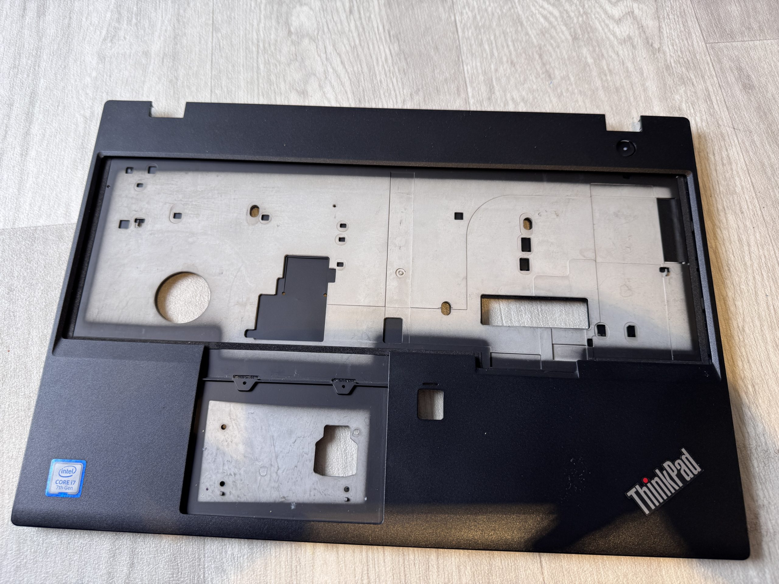 Original Lenovo Chassi / Palmrest för ThinkPad T570
