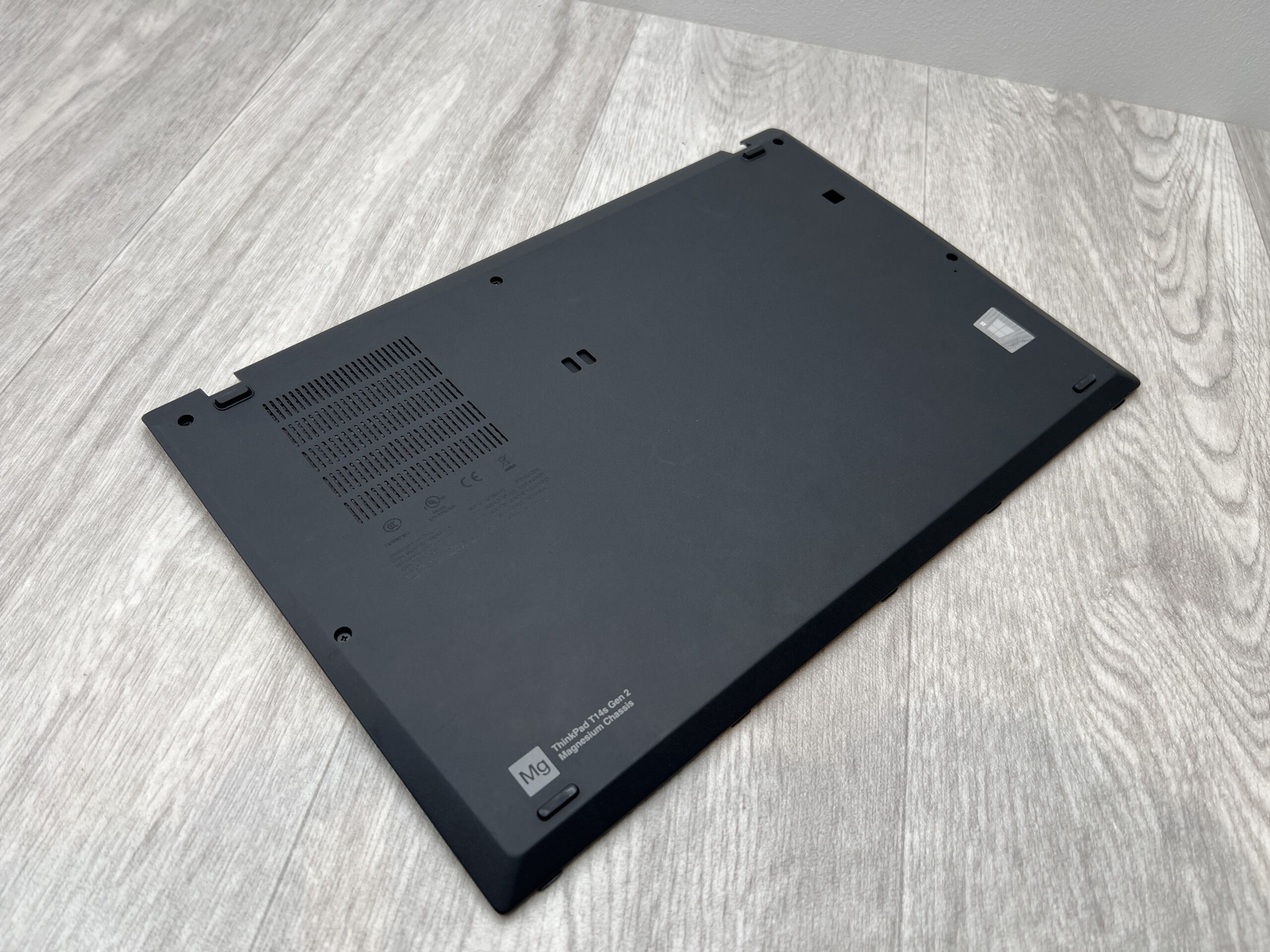 Original Lenovo Bottenplatta / Bottom Case cover ThinkPad T14s Gen2
