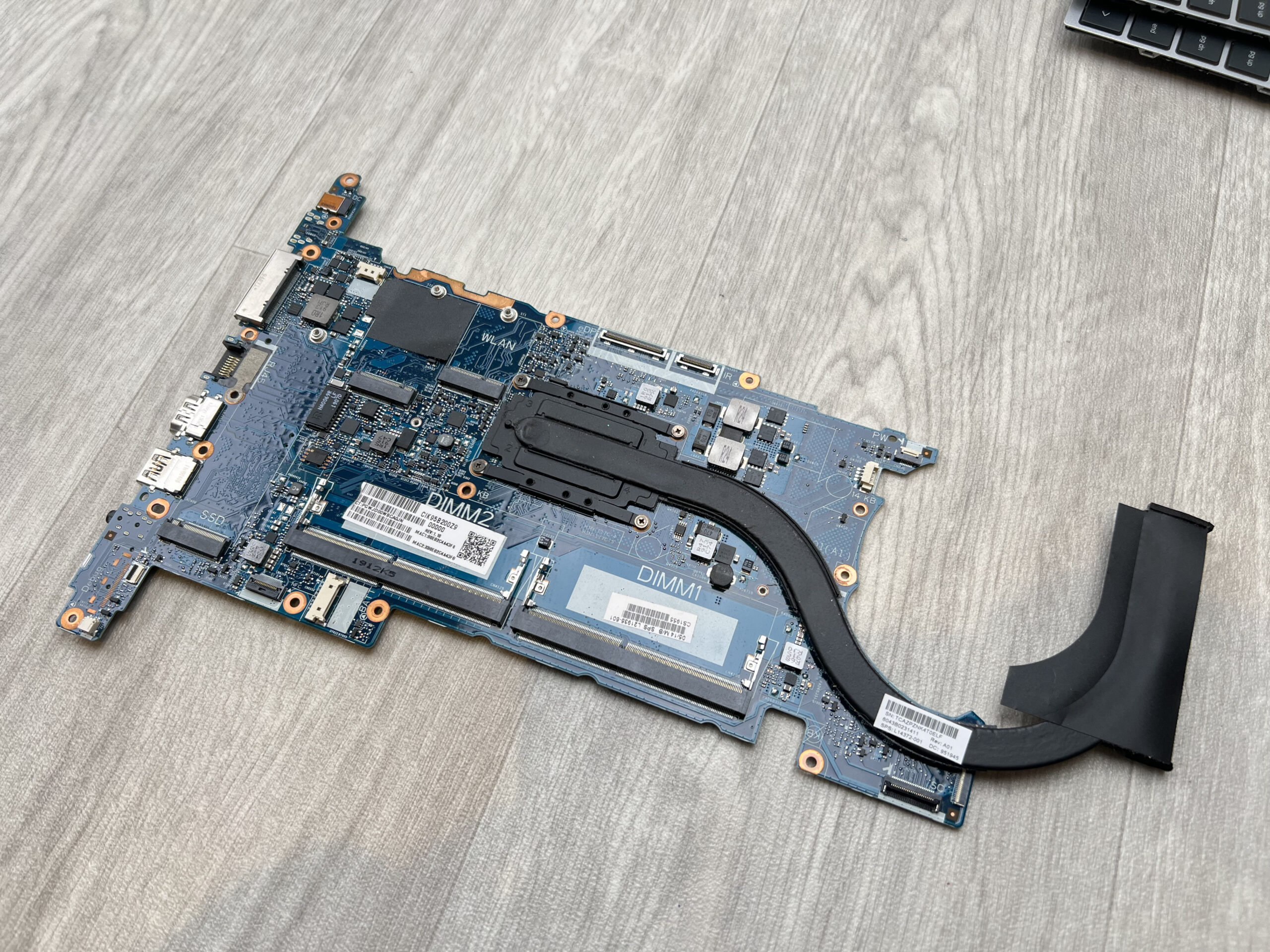 Moderkort - HP EliteBook 745 G5 (+Heatsink) - AMD Ryzen 3 PRO 2300U