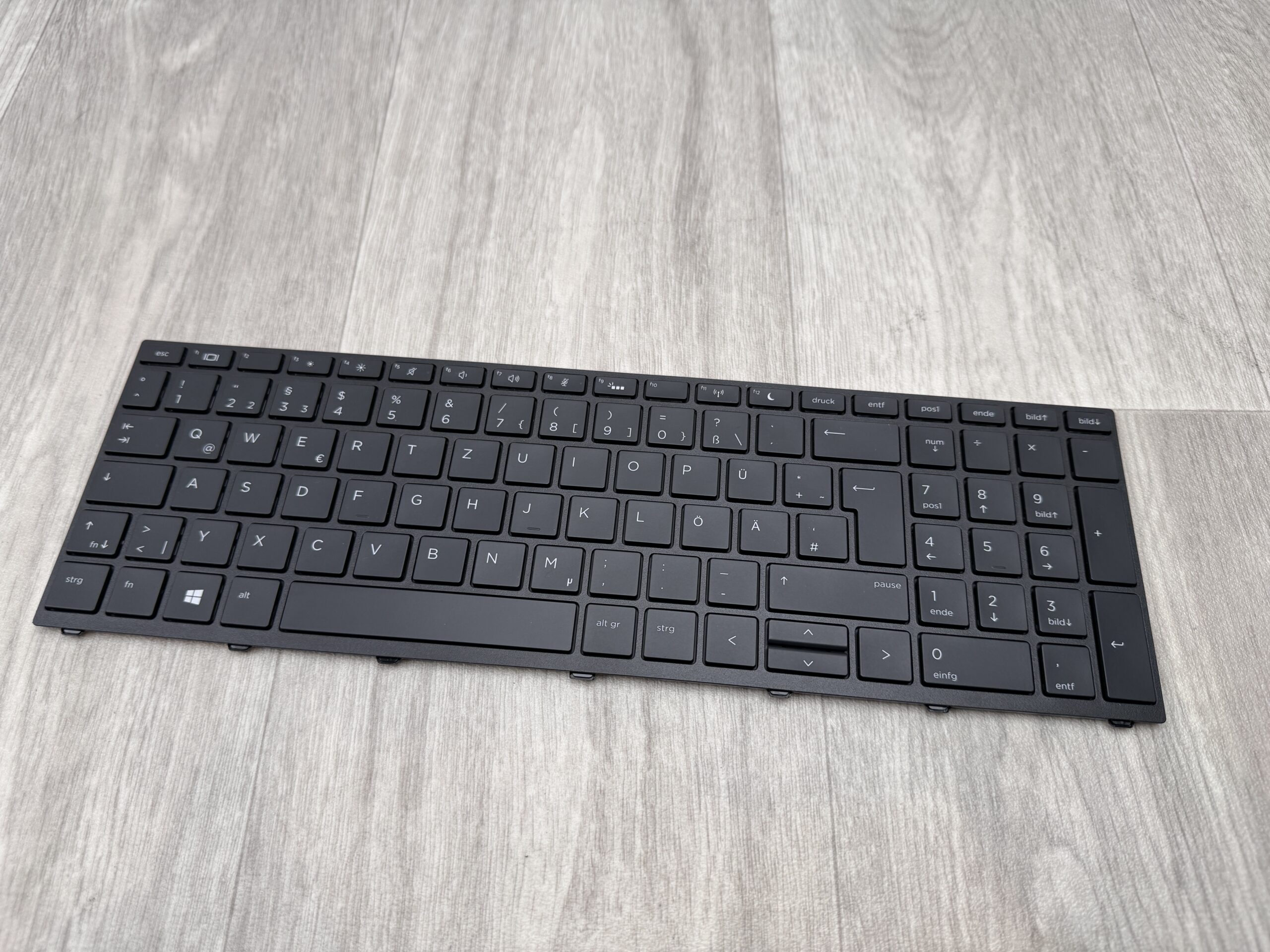 Original HP Tangentbord Keyboard för HP Probook 450 455 470 G5 (DE) SN6166BL