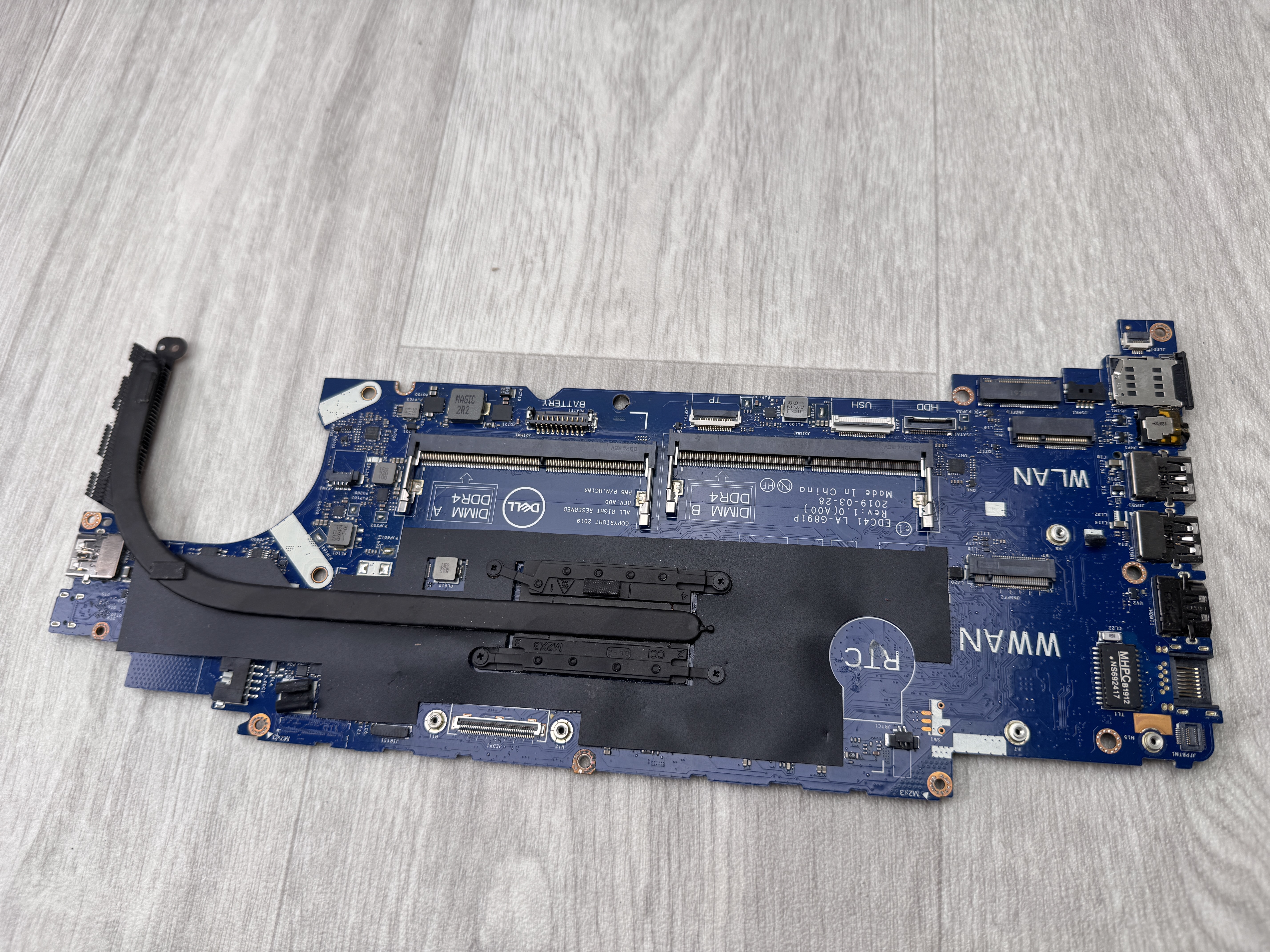 Moderkort - Dell Latitude 5400 Core i5-8265u EDC41 LA-G891P