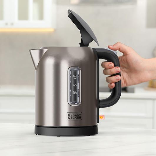 Vattenkokare BLACK&DECKER 2200W stål 1L