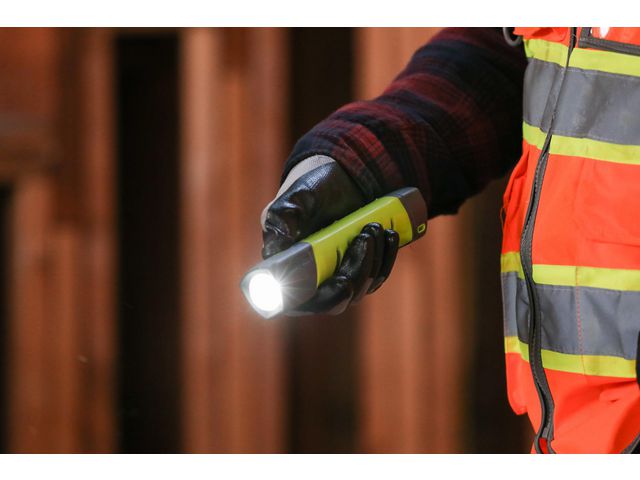 Ficklampa ENERGIZER Pro hybrid 500lm