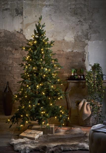 Julgran med LED Larvik 180 cm