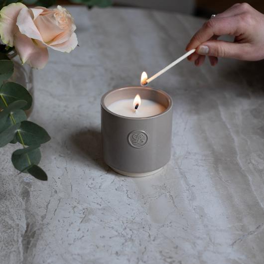 Doftljus LILJEHOLMENS Svea beige