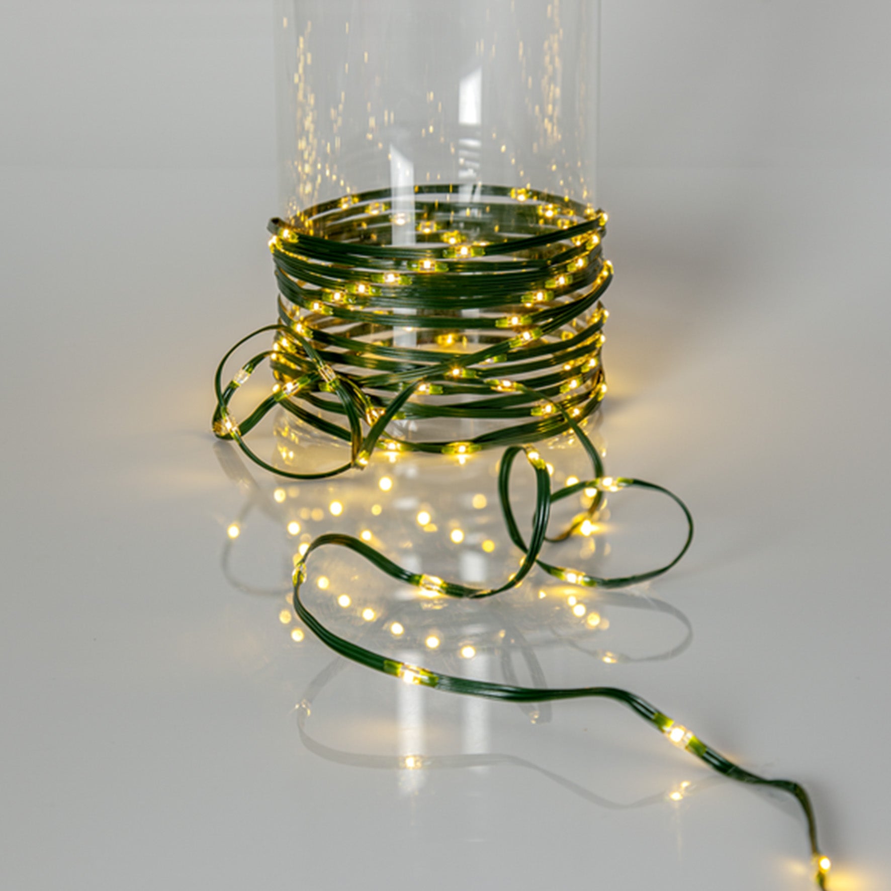Julgransslinga Dew Drop Micro grön 8x2 m varmvit