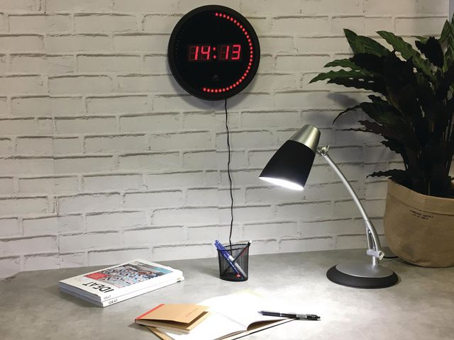 Väggklocka LED Ø 30 cm svart/röd