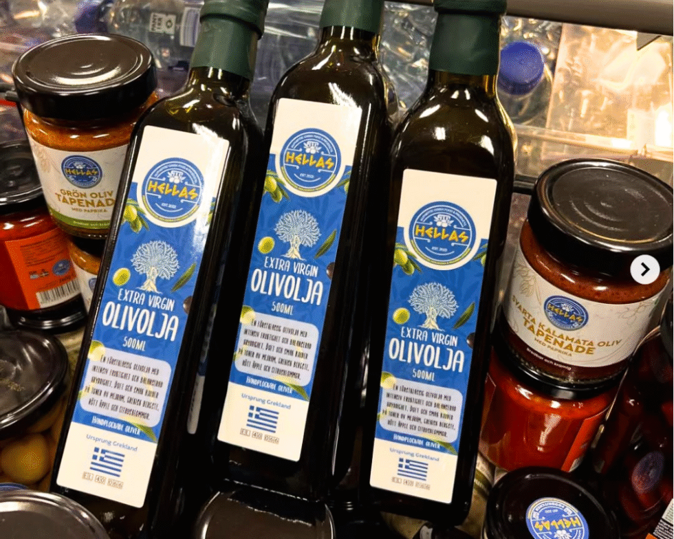 Olivolja Upptäck äkta grekisk olivolja! Pressad av solmogna oliver och fylld av medelhavets rena smaker. Perfekt till sallader, matlagning eller att doppa bröd i – en smak av tradition. Se produkter