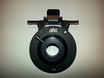 FLIP-UP BLINDER WITH IRIS 