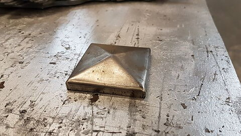 Topp fyrkant 60mm