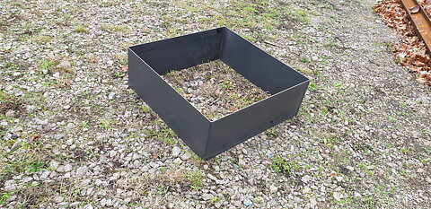 Planteringsram cirka 71x71cm, 25cm hög