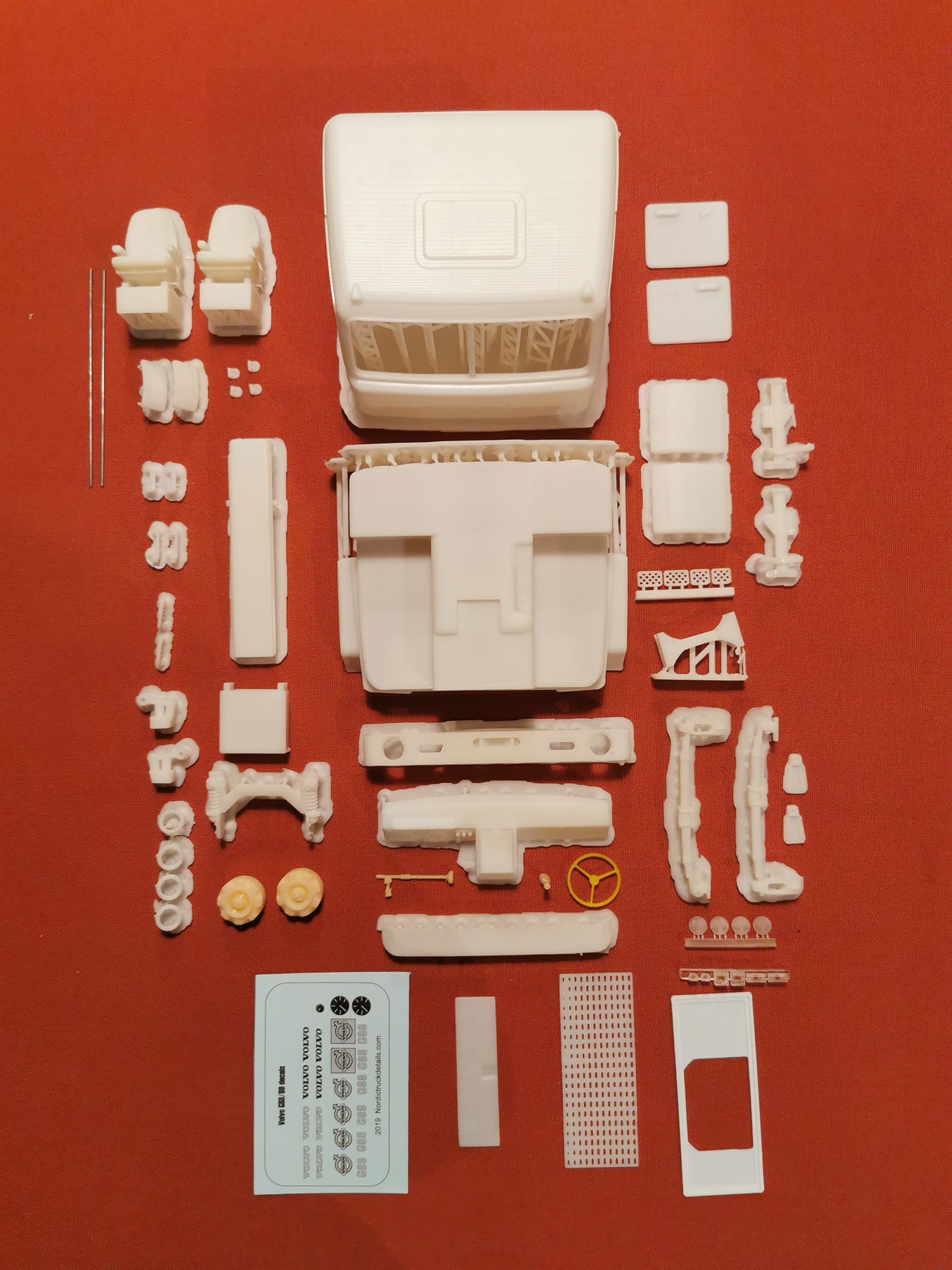 Volvo G88/89 1:24 Resin modell kit  HÖGERSTYRD  (behöver donatorchassi) - 2