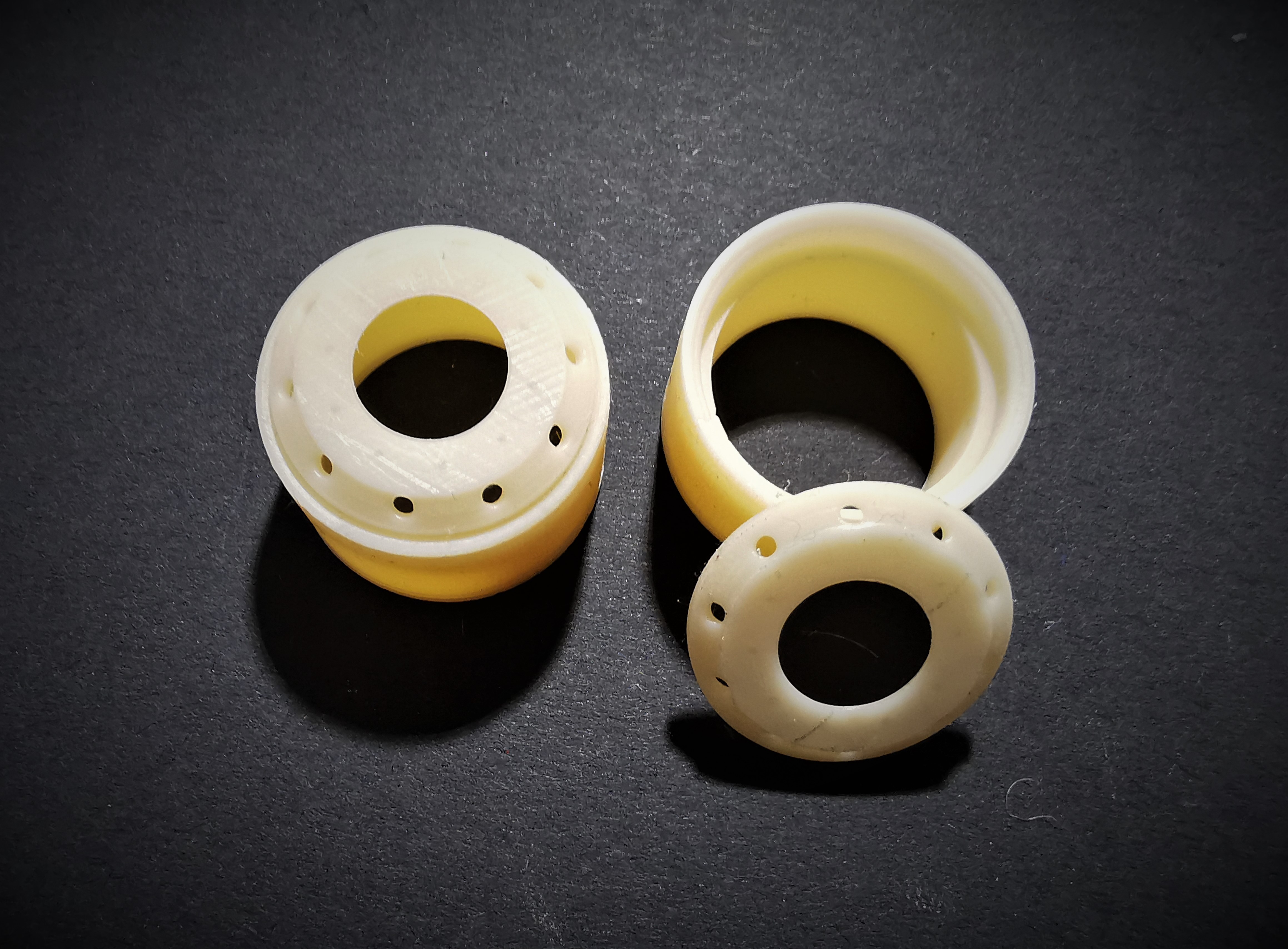 Supersingle Split-rim deep 10-holes 1:24 Resin  2pcs (WITHOUT BOLTS) - 2