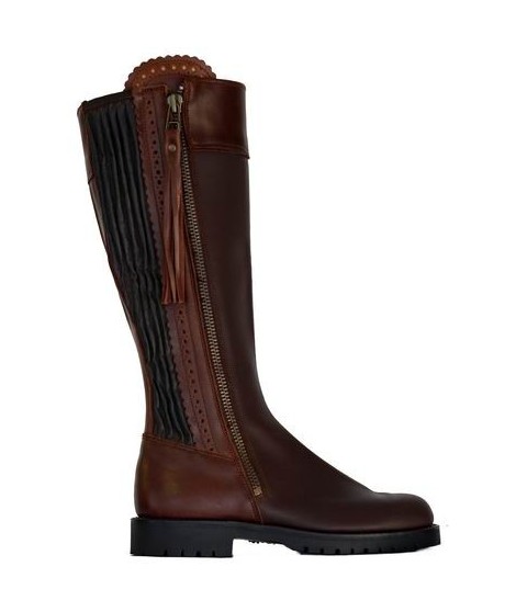 2317. Boot Maxima