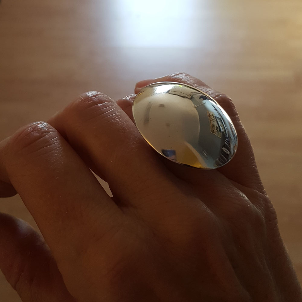 Big silverring with "flying saucer" - 2