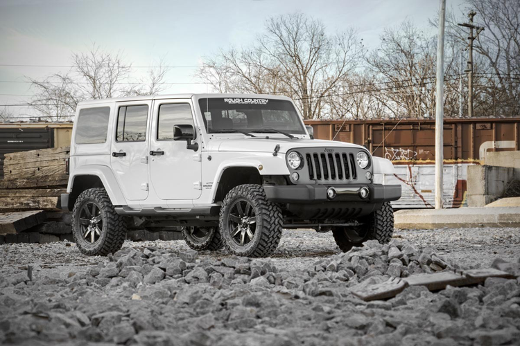 Rough Country 2.5" Lift Kit Incl. Shock Absorber - Jeep JKU - 2