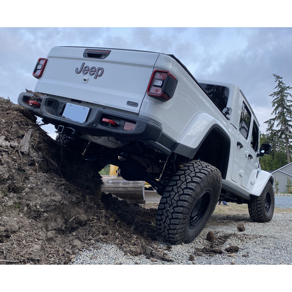 Clayton Off Road Overland+ 1.5" Lift Kit - Jeep Gladiator JT - 6