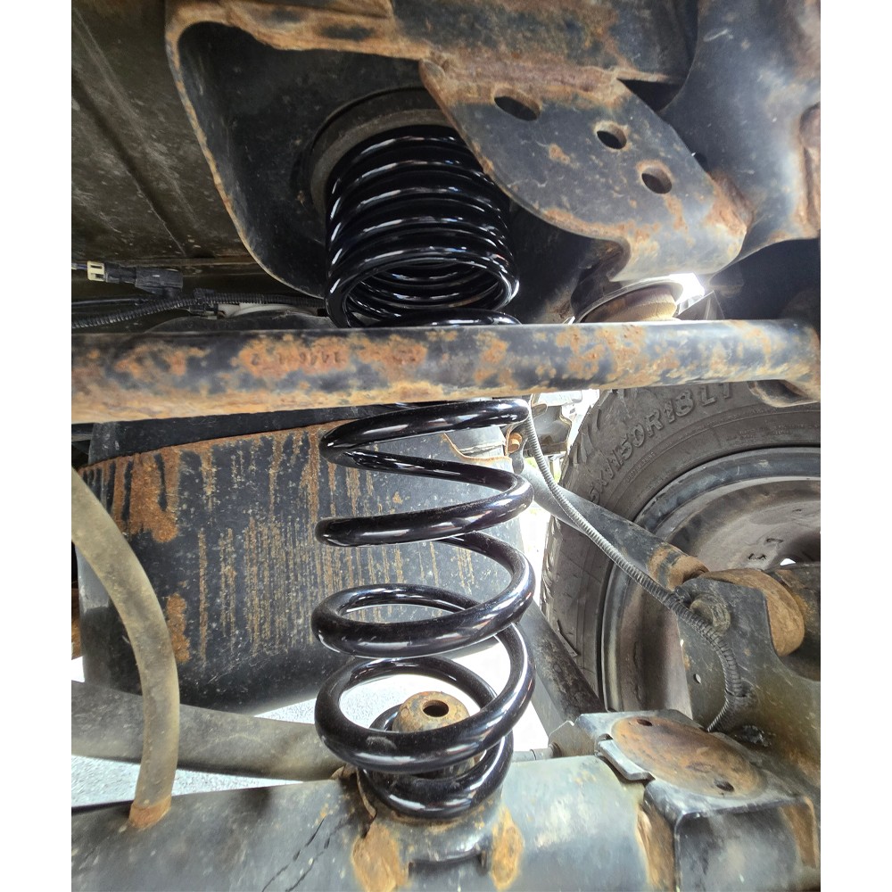 Clayton Off Road 1.5" Lift Rear Progressive Dual Rate Coil Springs - Jeep JK & JKU - 2