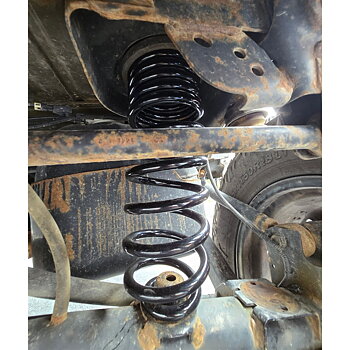 Clayton Off Road 1.5" Lift Rear Progressive Dual Rate Coil Springs - Jeep JK & JKU